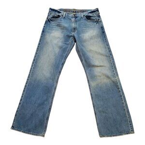 AMERICAN EAGLE SZ 33/32 (35" waist) Straight Distressed Light Wash Blue Jeans